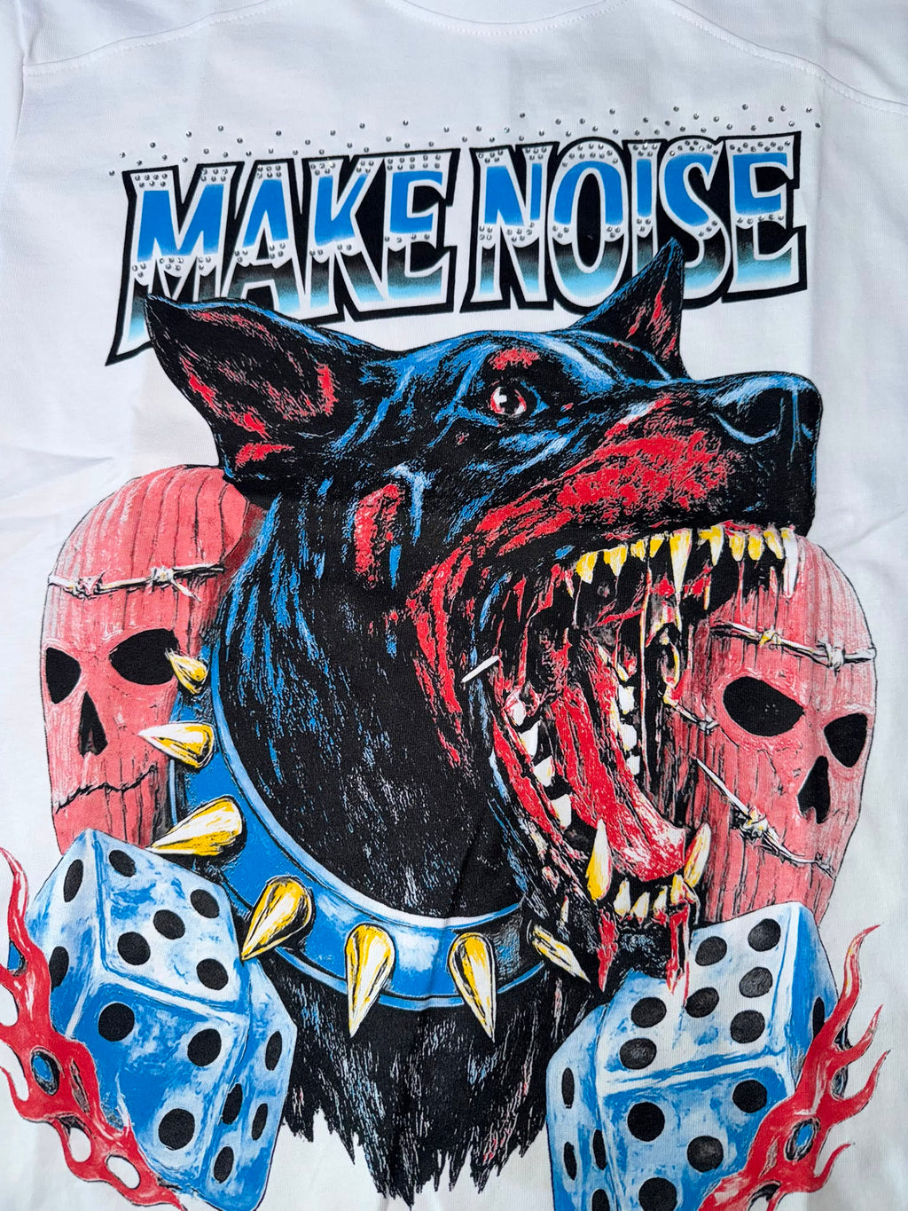 t-shirt make noise